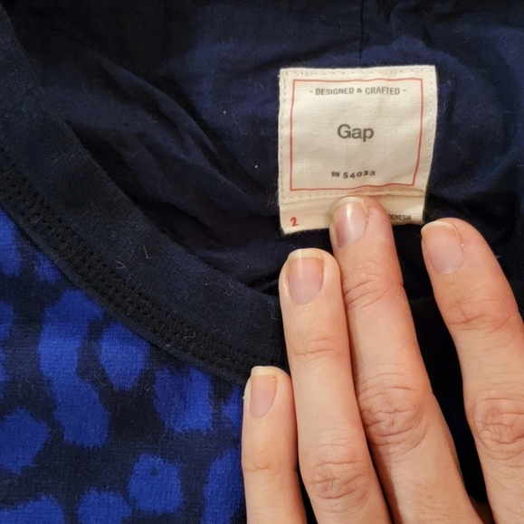 Gap - Picture 2 of 3